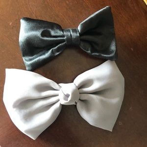 Set of TWO hair bows!